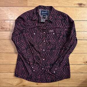 Wrangler Breast Cancer Awareness Pink Ribbon Geometric Print Western Snap Shirt